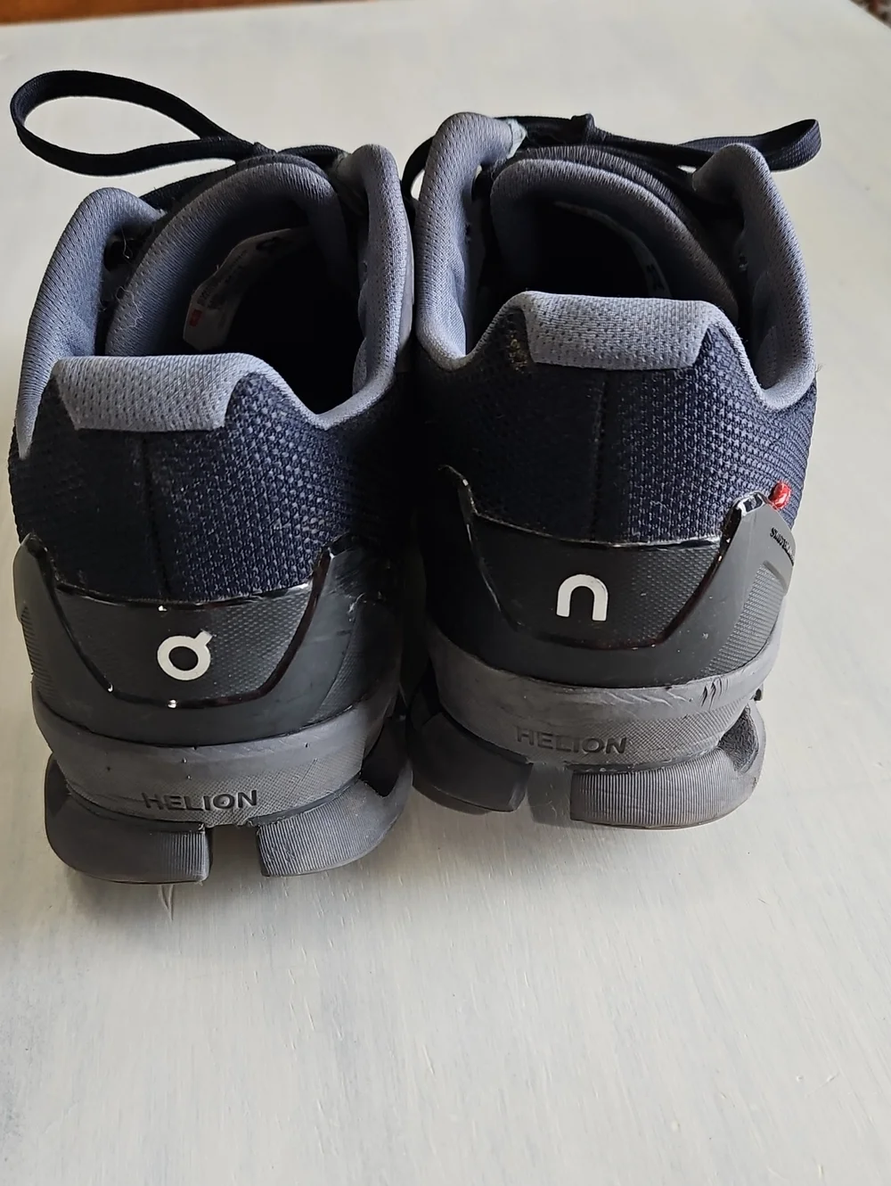 Size 11 Men's Black On Running Cloud 2 Running Shoes In Good Conditon